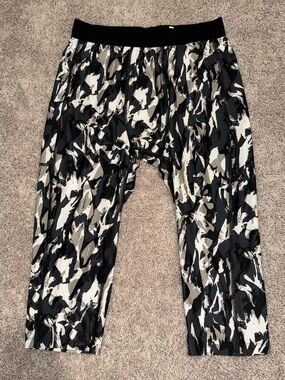 Body Glove Black & Light Gray Athletic Leggings